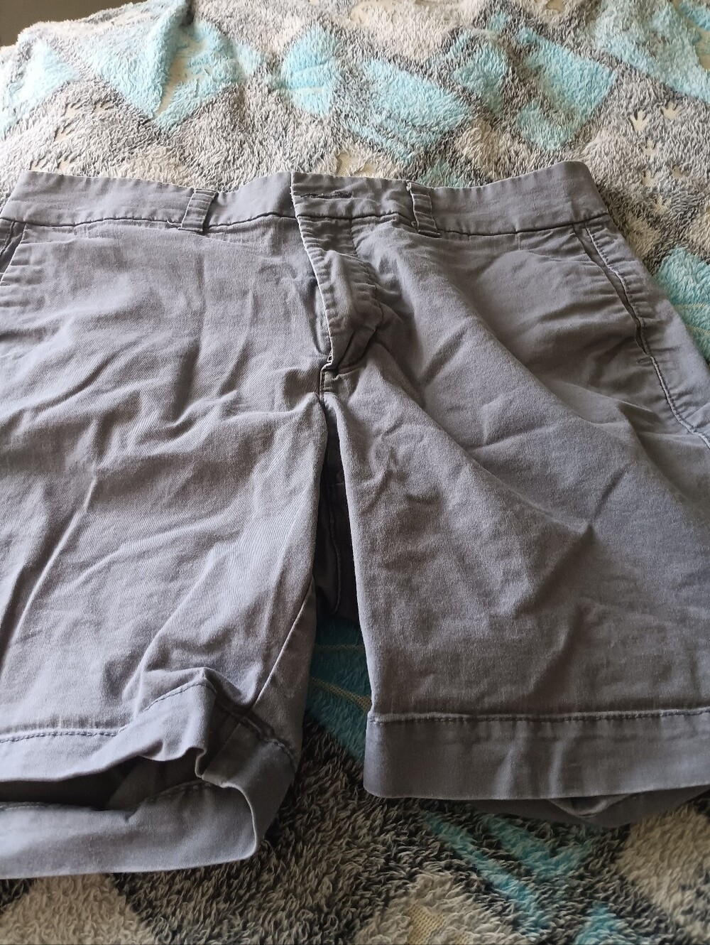 Old Navy Gray Women’s Casual Shorts